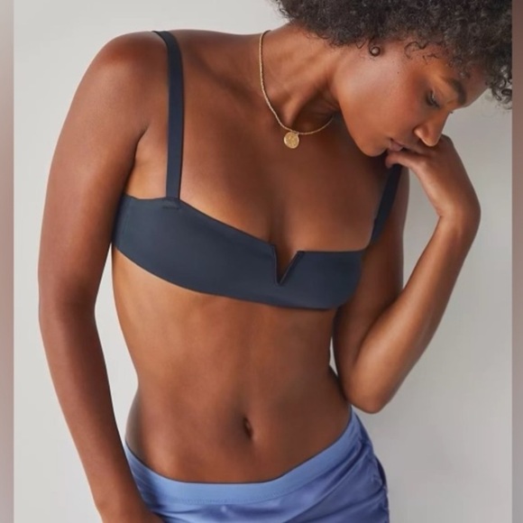 Free People Notched Lily Scuba Bralette NWT Size Medium - Picture 1 of 5